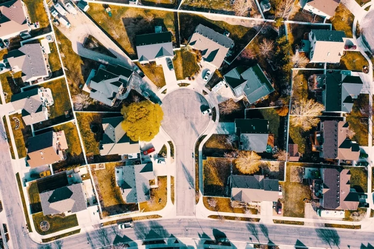 10 ways to save on homeowners insurance
