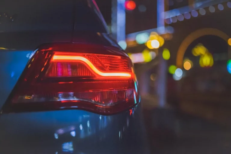 4 things to consider when buying a car that impact your auto insurance