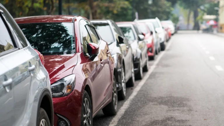 Assurance auto Scotia vs YouSet : Avantages et inconvénients [2025]